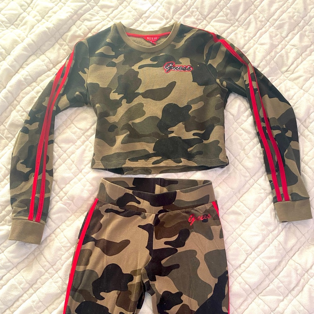 GUESS Camo 2pc.